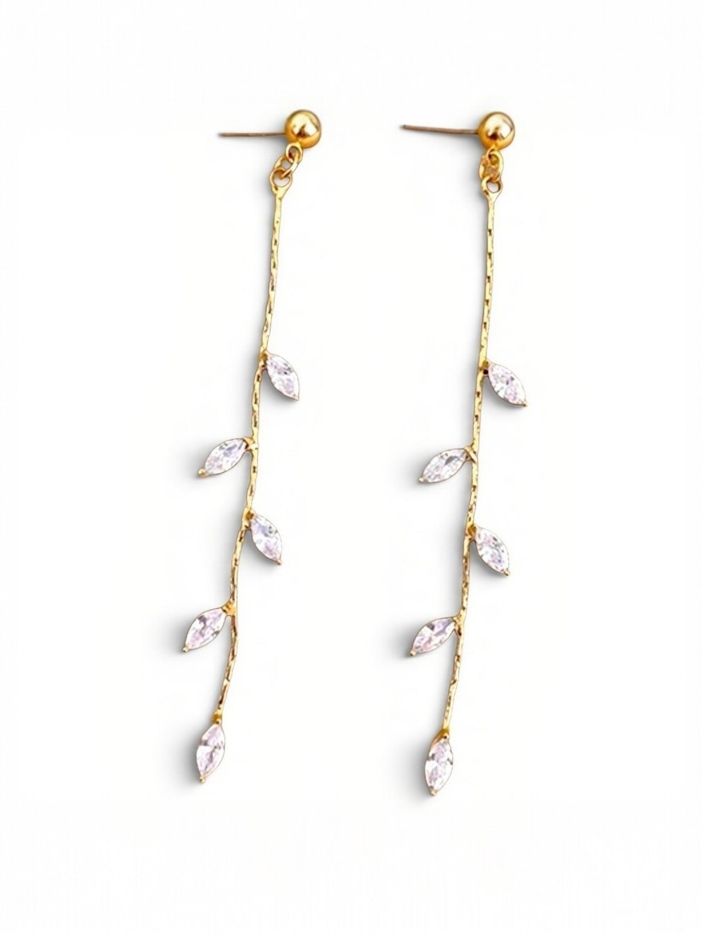 Dangle leaf earrings 2 inches in length in gold tone; nwot